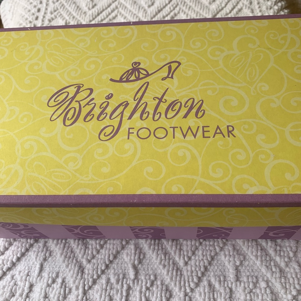 Brighton Collectibles Loreta Lime Sandals